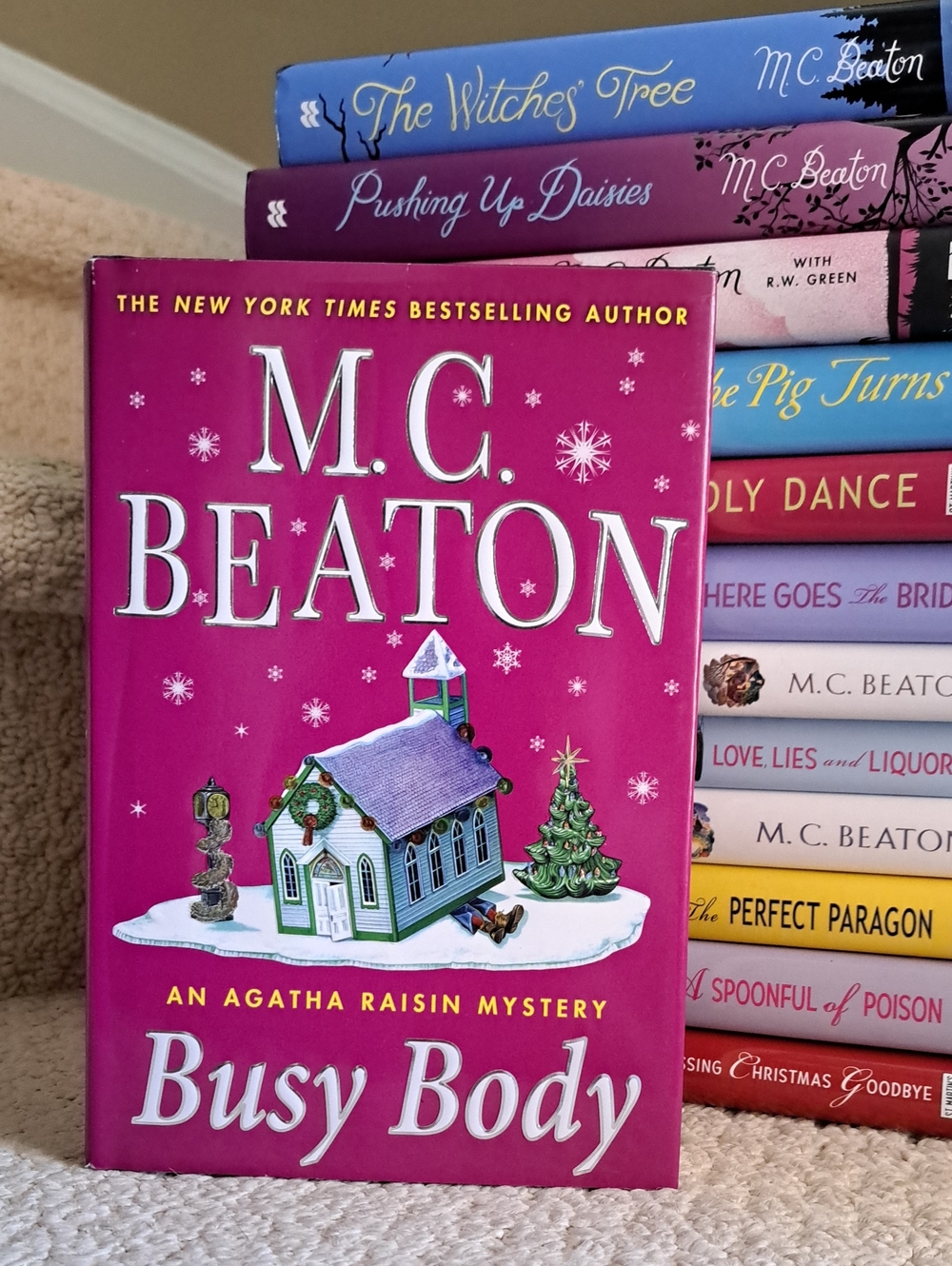 M.C.BEATON Busy Body An Agatha Raisin Mystery.